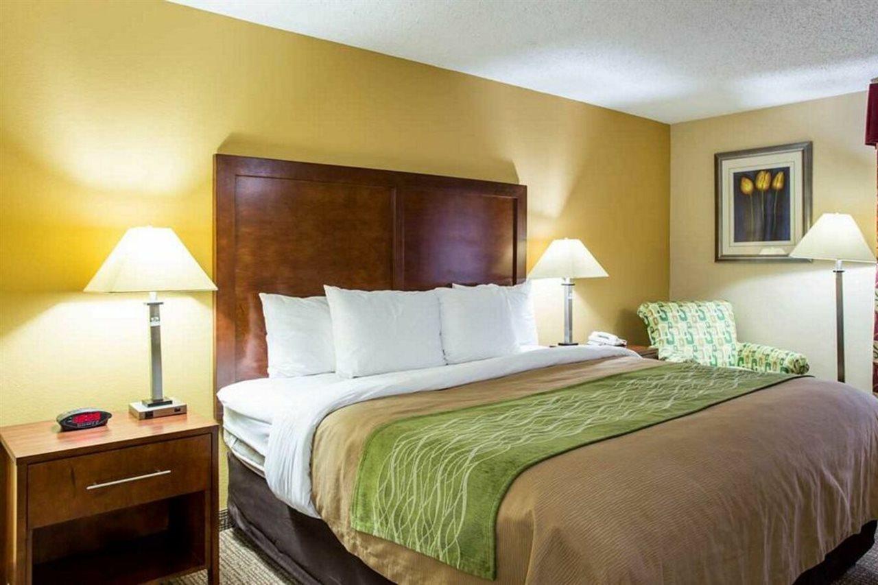 Comfort Inn Columbia-Bush River Экстерьер фото