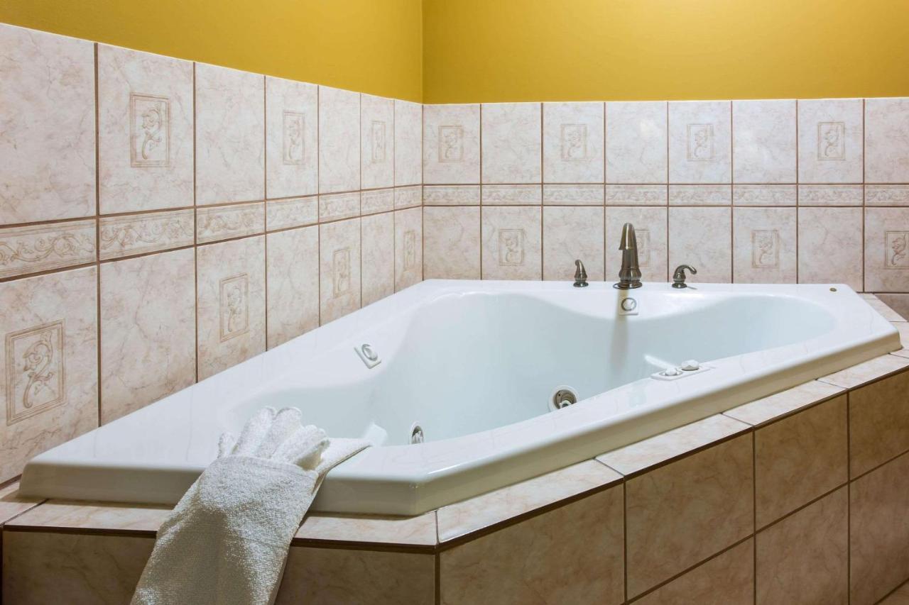 Comfort Inn Columbia-Bush River Экстерьер фото