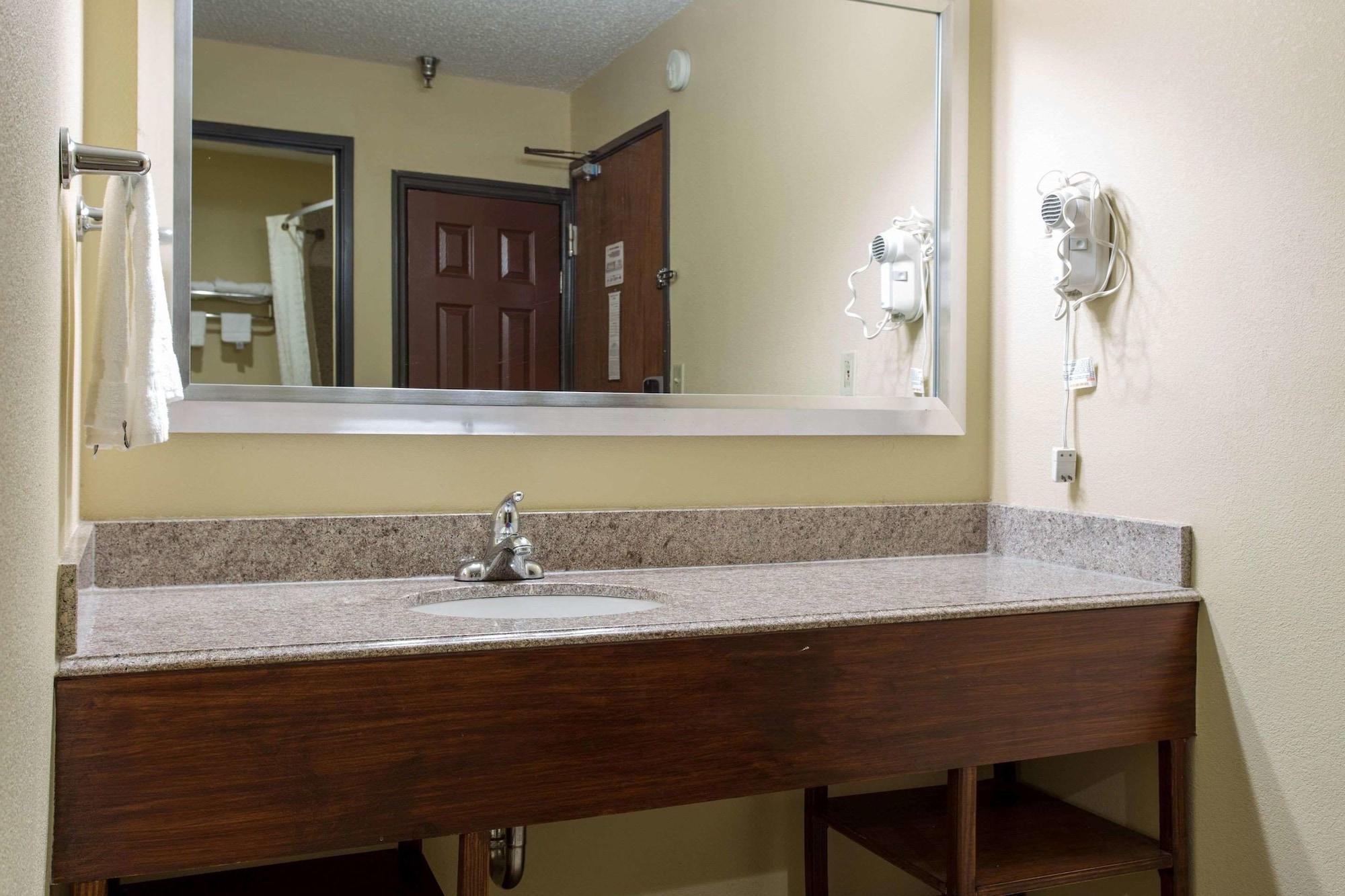 Comfort Inn Columbia-Bush River Экстерьер фото